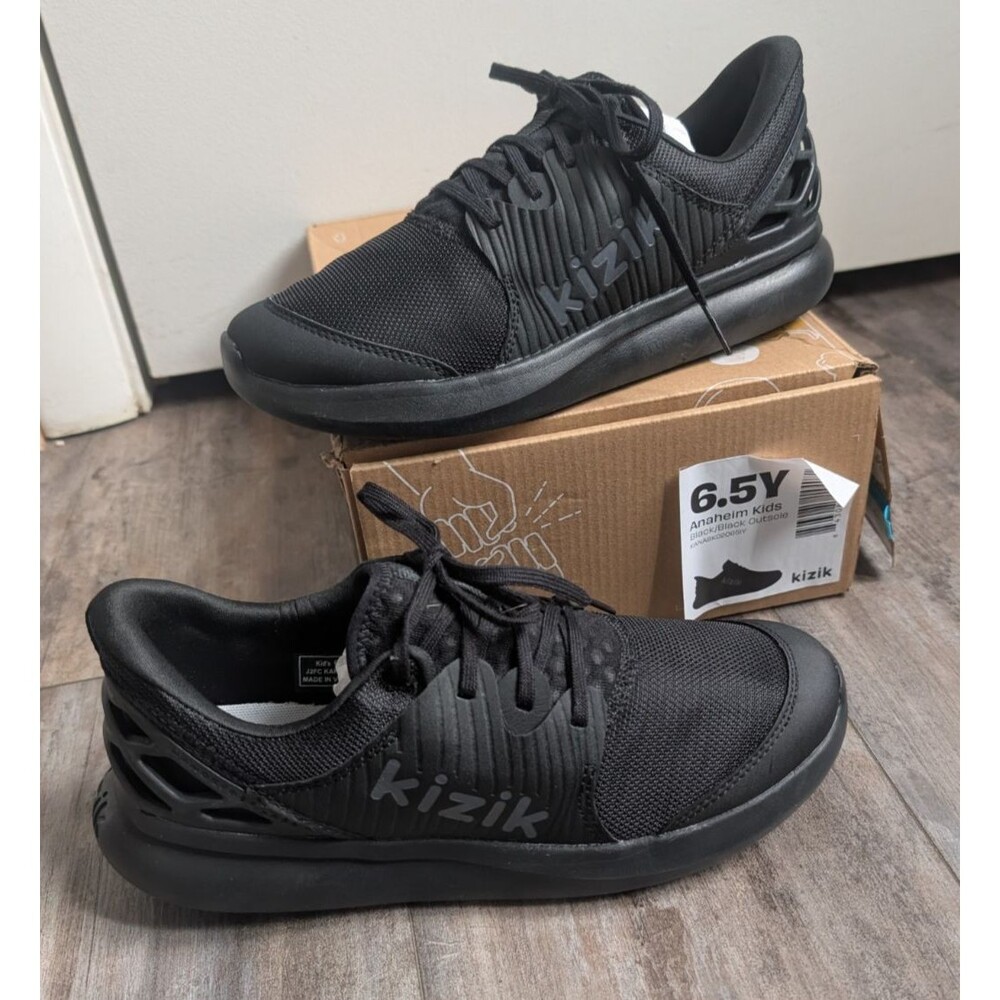 NEW Kizik Anaheim Kids Black/Black Big Kids Shoes Size 6.5Y Hands Free Comfort